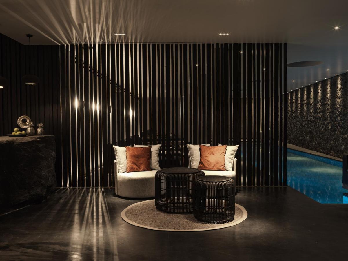Magma Resort Santorini, In The Unbound Collection By Hyatt Vourvoúlos Esterno foto