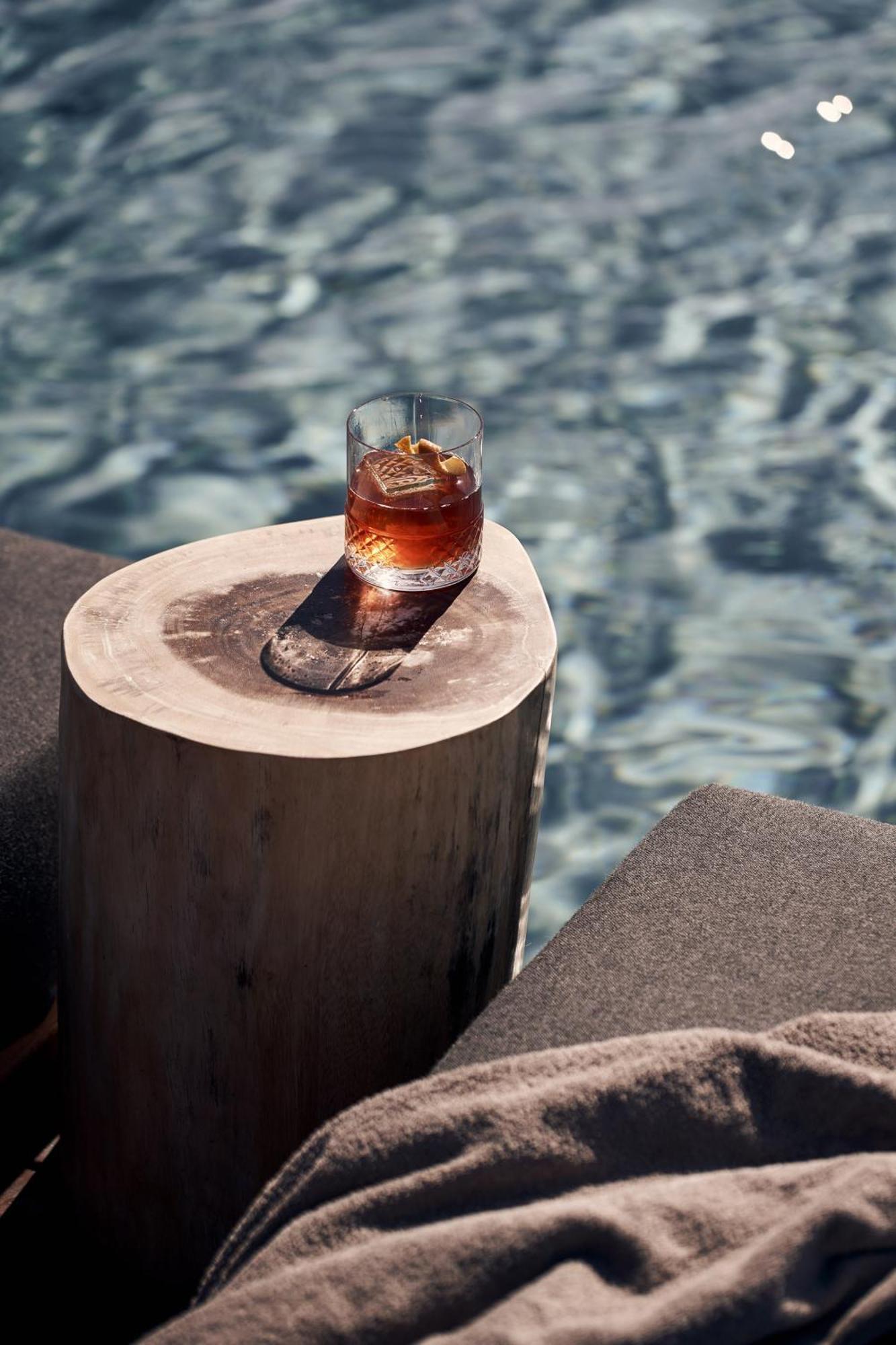 Magma Resort Santorini, In The Unbound Collection By Hyatt Vourvoúlos Esterno foto