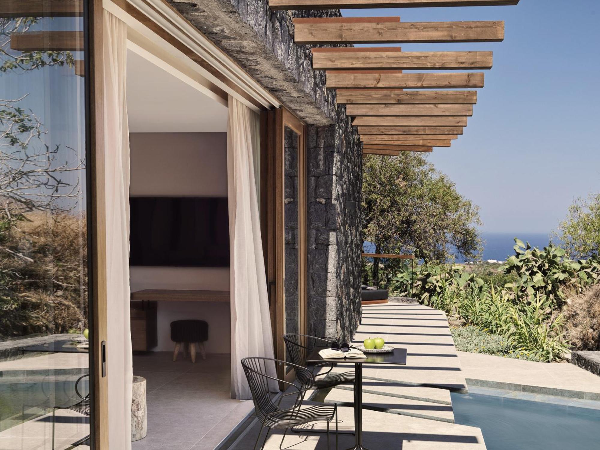 Magma Resort Santorini, In The Unbound Collection By Hyatt Vourvoúlos Esterno foto