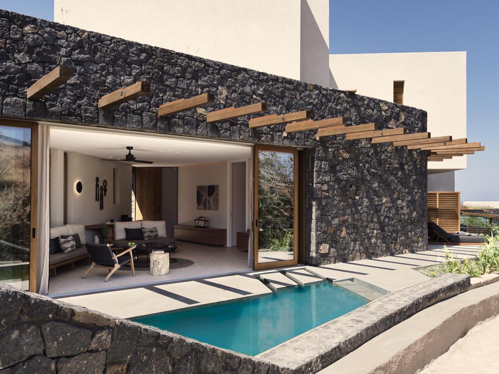Magma Resort Santorini, In The Unbound Collection By Hyatt Vourvoúlos Esterno foto