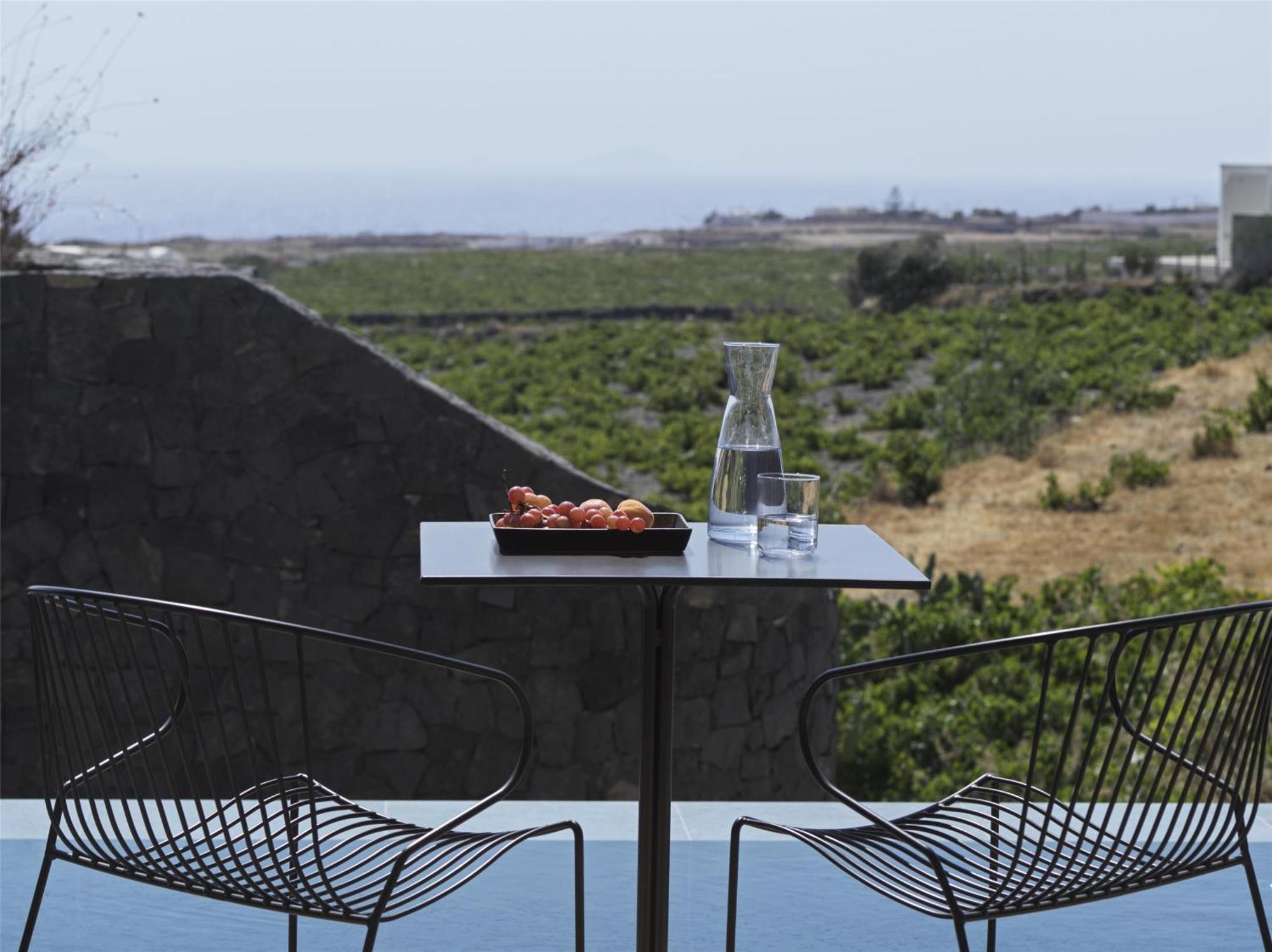 Magma Resort Santorini, In The Unbound Collection By Hyatt Vourvoúlos Esterno foto